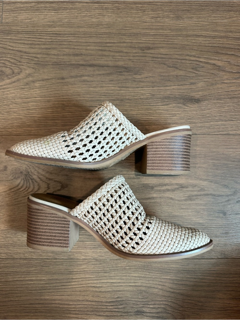Time and Tru Braided Slide Mules in Cream with Tan Heel